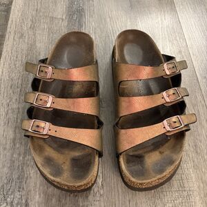 SIZE 40 Birkenstock Florida Birko-Flor Beige Metallic 3 Strap Sandals size 9